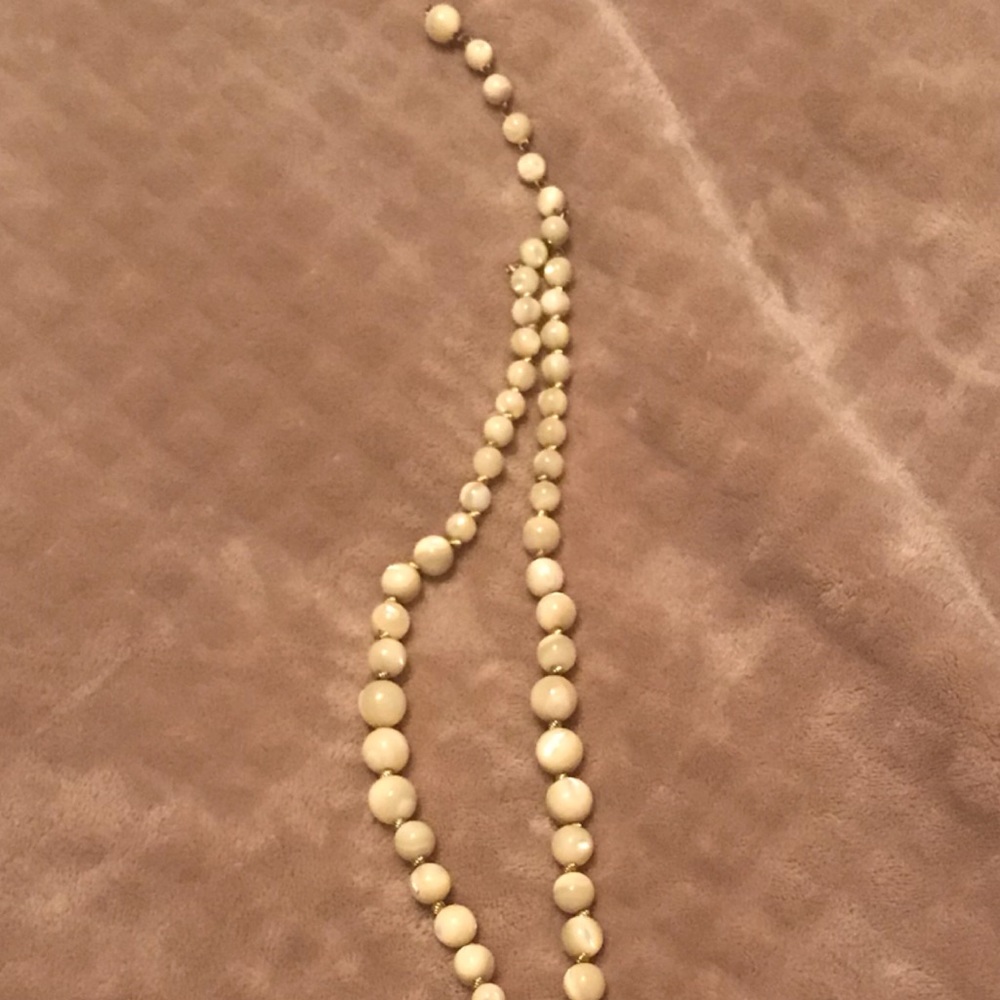 ➡️Vintage‼️➡️KRAMER WWII Necklace - Picture 6 of 8